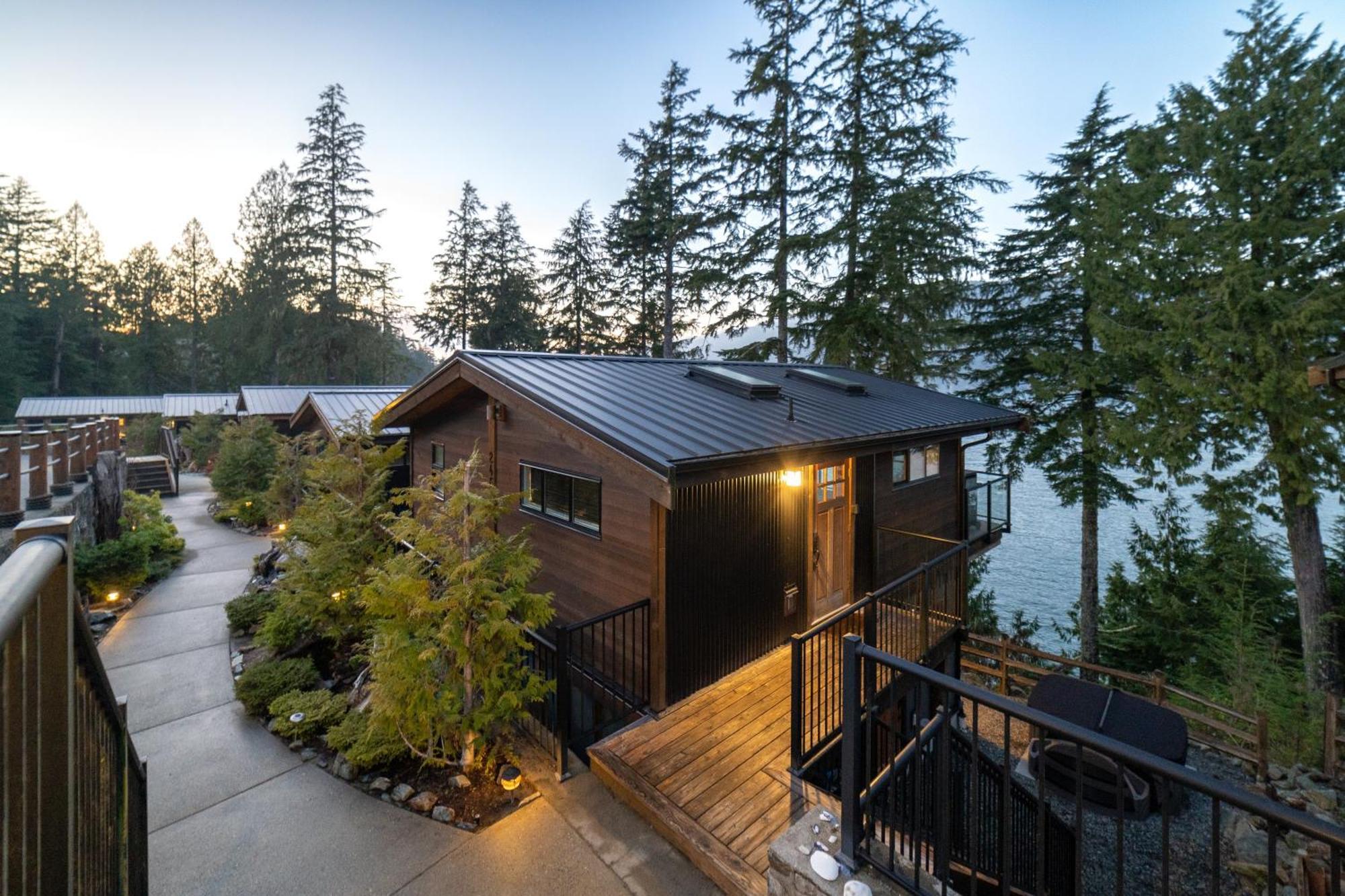 Handsome Dan'S Vacation Cottage Rentals ポート・レンフルー エクステリア 写真
